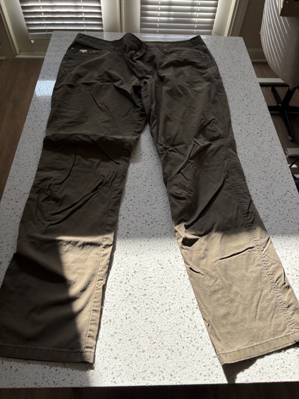 Kuhl 40x34 Men's Olive Brown Chinos - Straight Cut